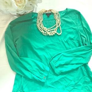 Ann Taylor green top